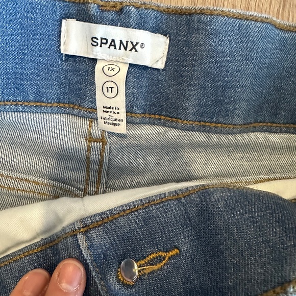 SPANXshape™ Original EveryWear Wide Leg Jeans | Stonewashed Blue Petite / 1X - Picture 1 of 2